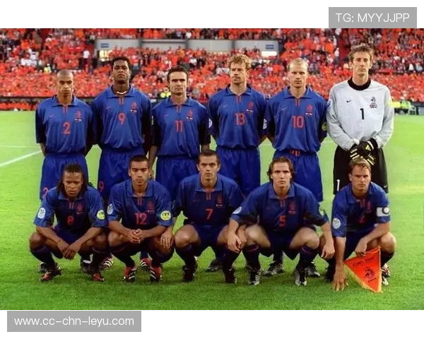 荷兰队队形更加紧凑,失球率显著降低 荷兰队队形更加紧凑,失球率显著降低